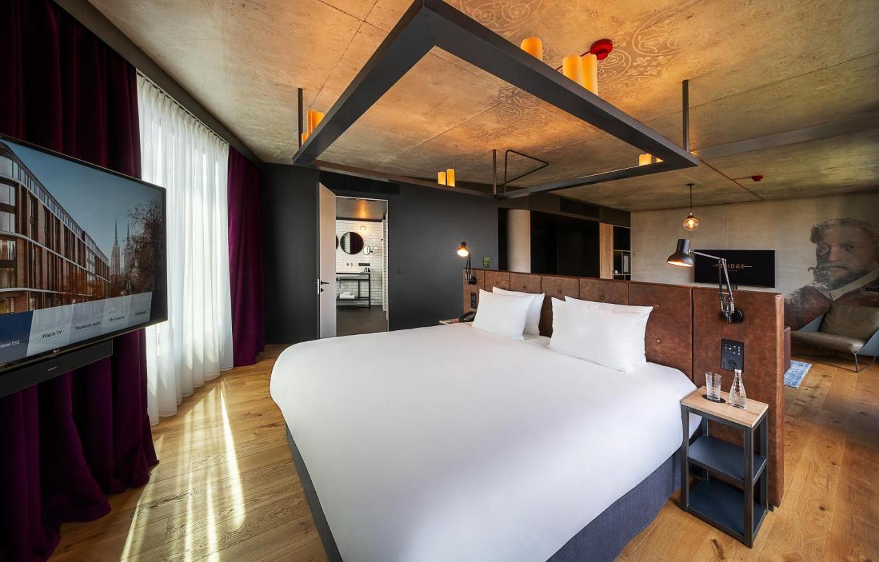 The Bridge Wroclaw - Mgallery Экстерьер фото A suite at the hotel