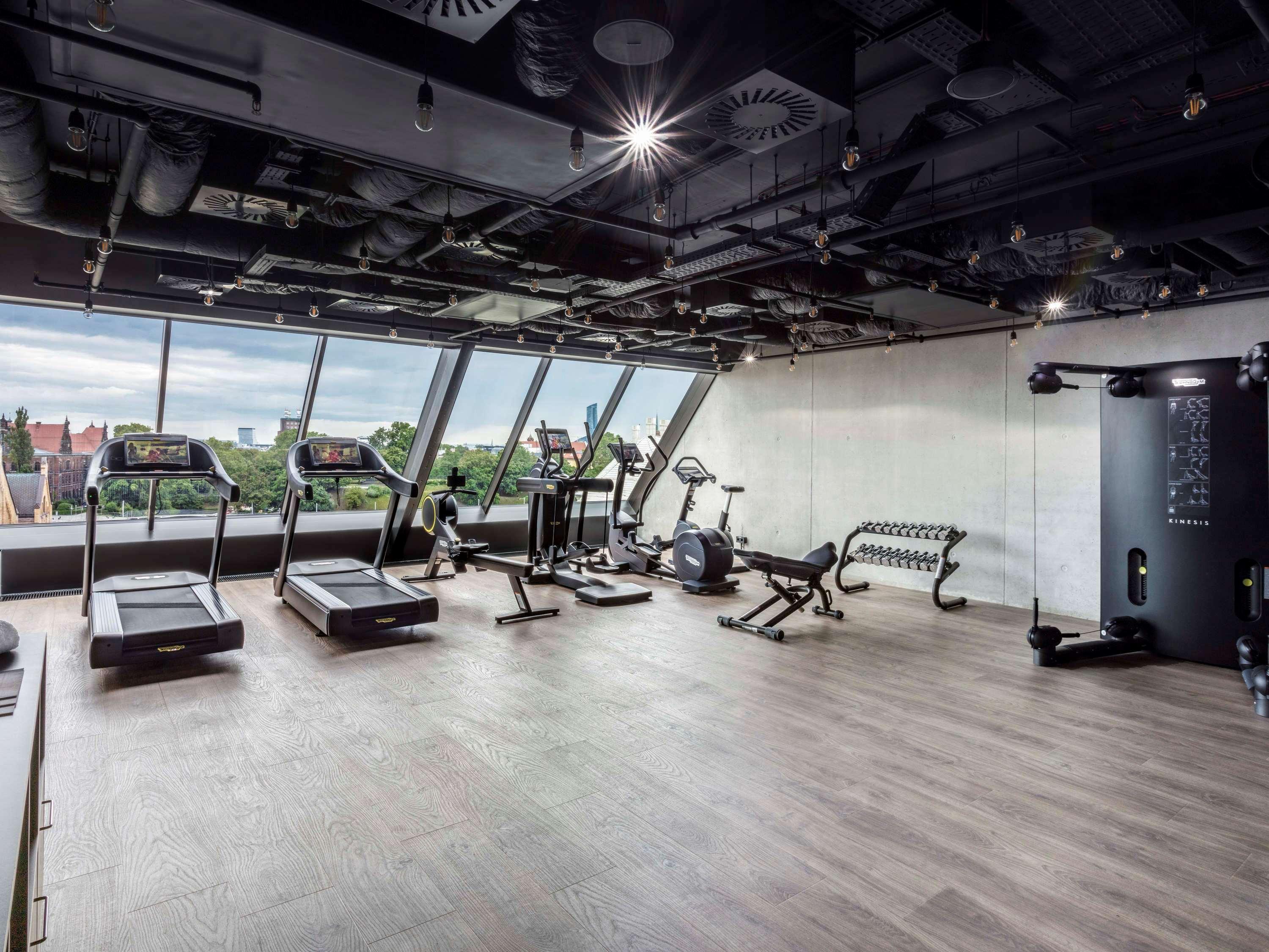 The Bridge Wroclaw - Mgallery Экстерьер фото The gym at the top of the building